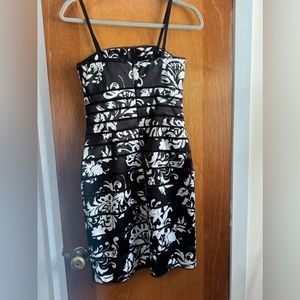 White house black market, strapless, or use the removable straps.